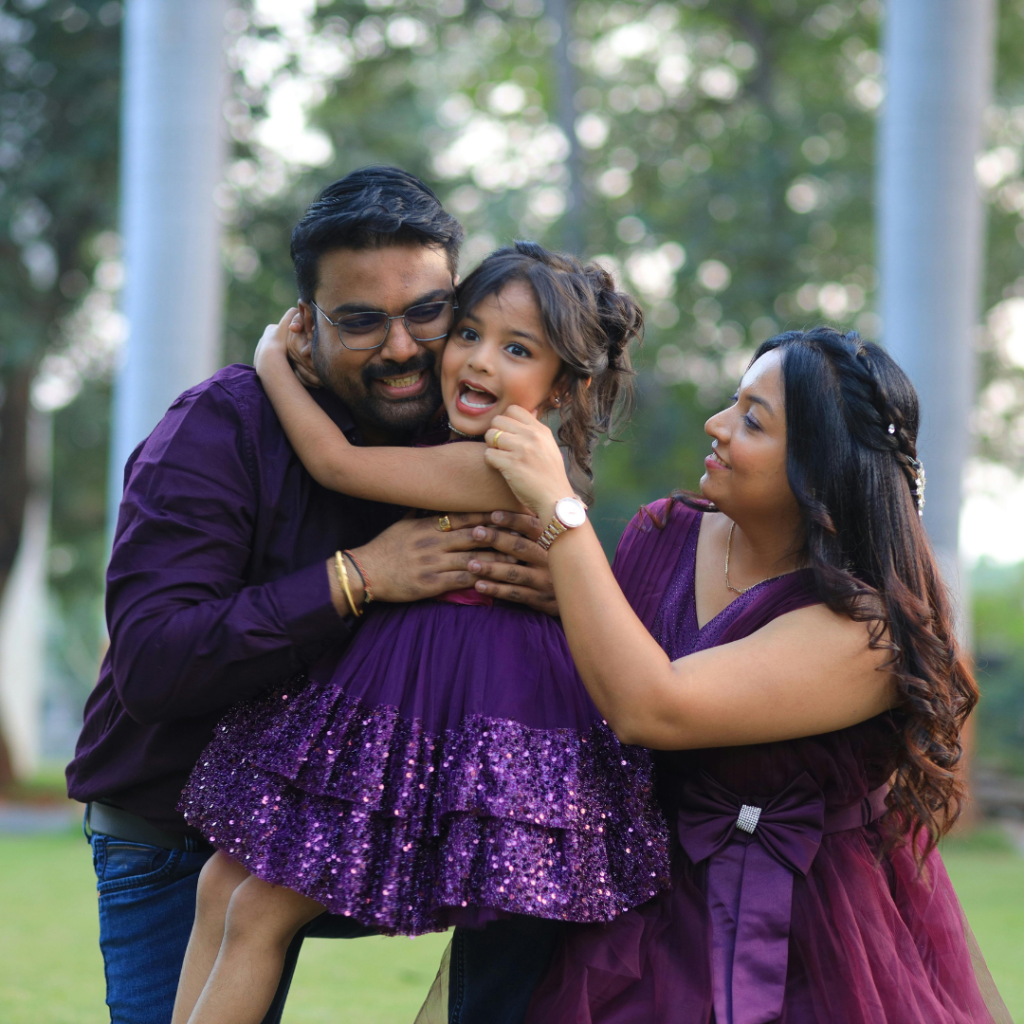 why matching family outfits are trending
