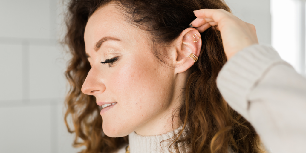 Minimal Ear Cuffs Are Growing in Popularity