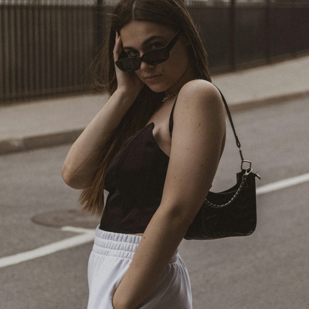 Shoulder Bags That Stay Stylish