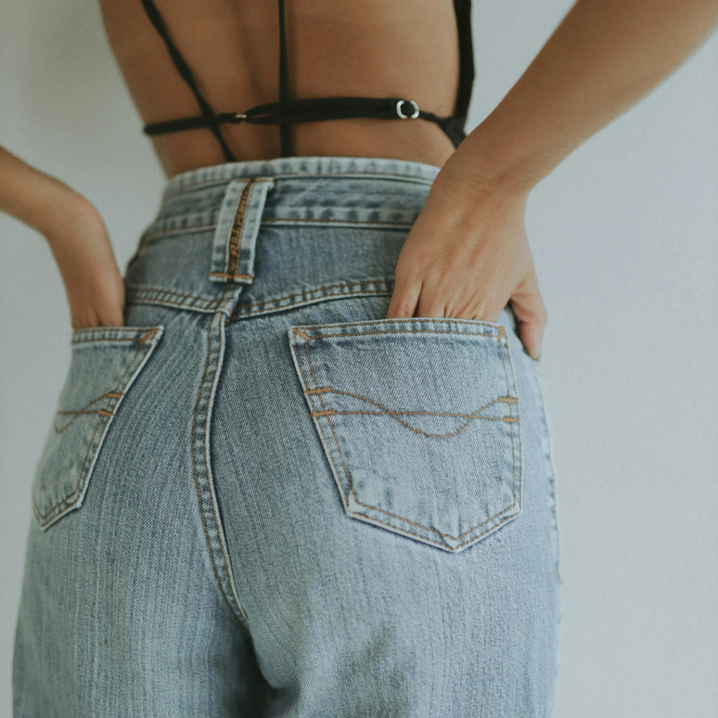 Types of Women's Pockets and Their Uses